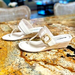 Style & Co. Size 7 Cream Color Wedge Sandal